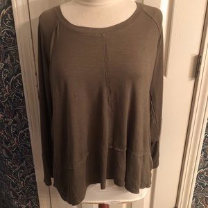 New Enidmil green long sleeve top small 41” bust